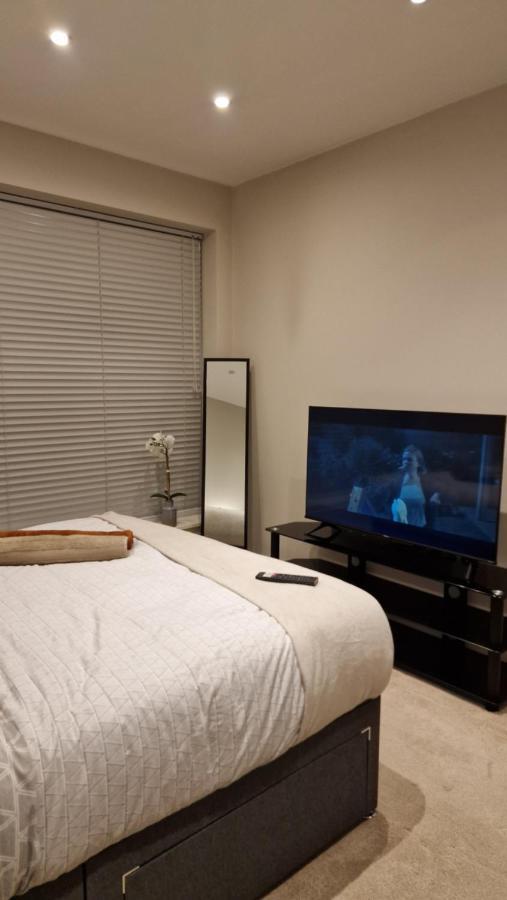 London City Apartment Ealing Buitenkant foto