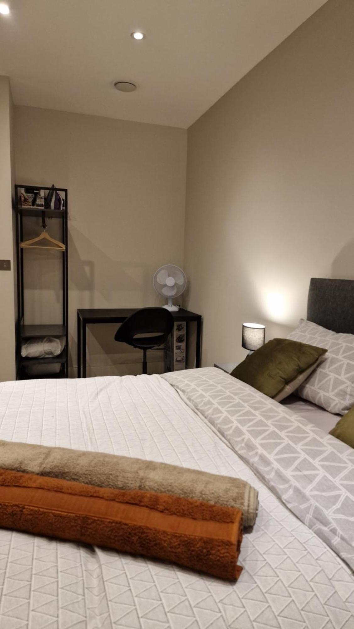 London City Apartment Ealing Buitenkant foto